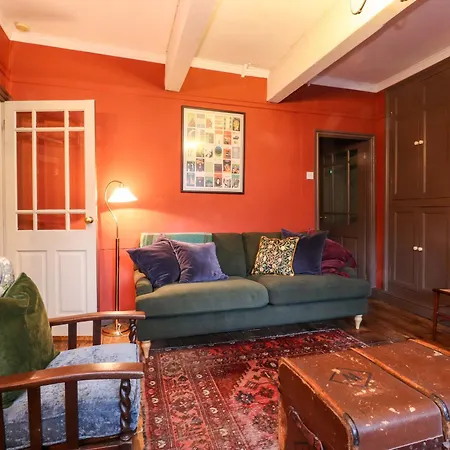 Devonshire House Holiday home *