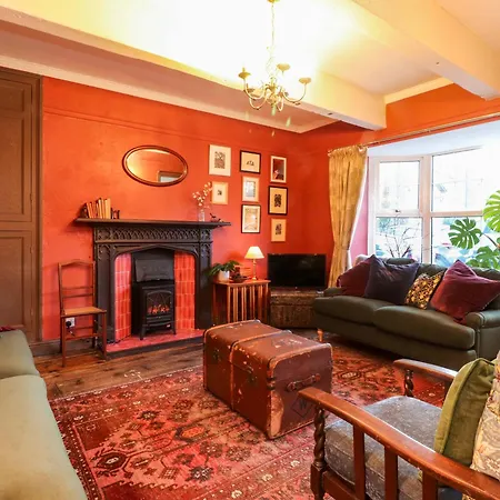 Devonshire House * Settle